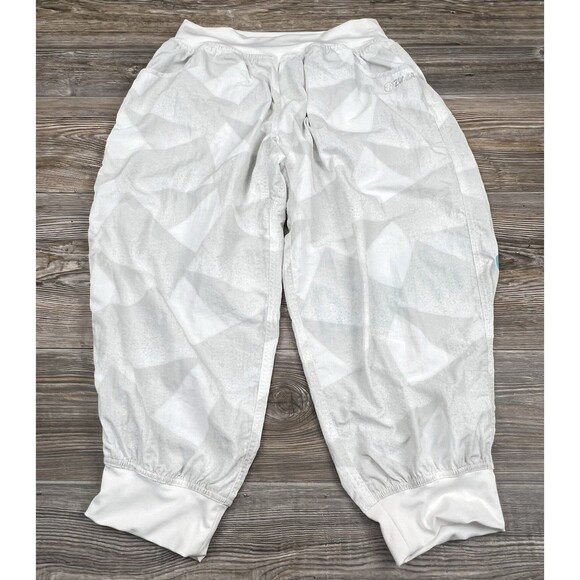 Women’s Zumba Lovely Dance Pants Baggy White Size L Capri Parachute Retro 90's - Picture 1 of 12